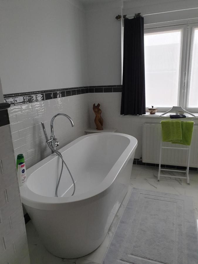 Den Hoge Doorn Bed & Breakfast Harelbeke Ngoại thất bức ảnh